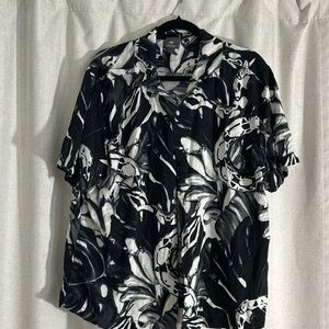 Men’s Black and White Floral Button-Up Shirt